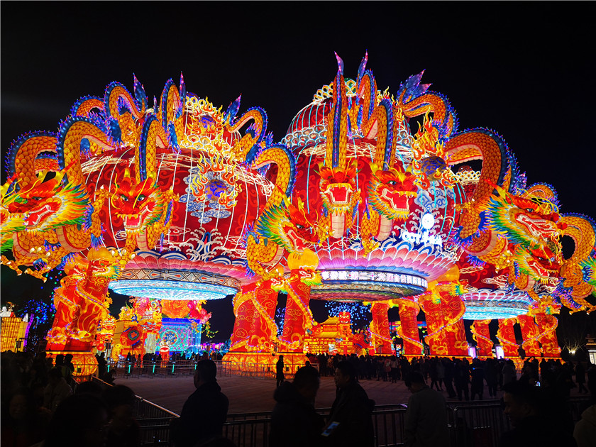 腾达邀您“云观灯”，在家就能看自贡灯会！